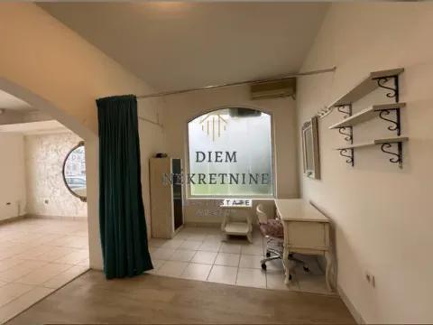 Izdavanje, poslovni prostor, 39m², Podgorica, Crna Gora - image 6