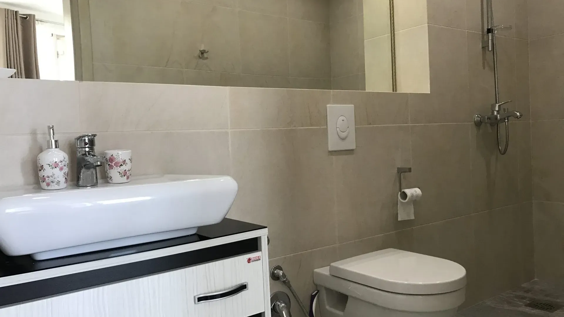 Sale, house, 330m², Utjeha, Bar