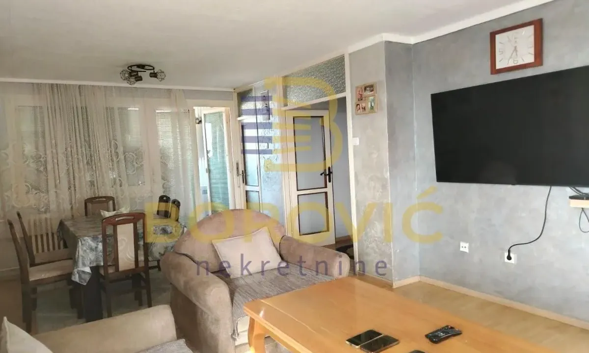 Sale, two bedroom apartment, 75m², Novi Beograd Blok 62, Novi Beograd Sve Podlokacije