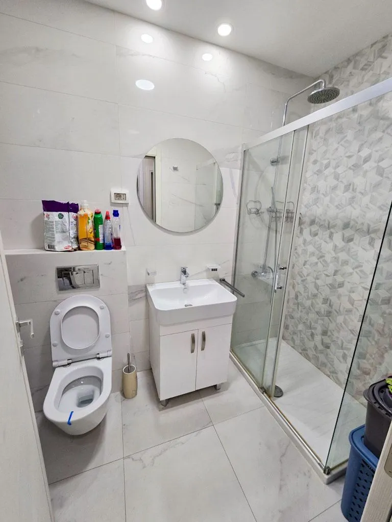 Izdavanje, jednosoban stan, 49m², Central Point, Podgorica
