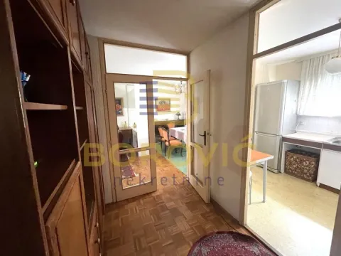 Sale, two bedroom apartment, 77m², Novi Beograd Blok 61, Novi Beograd Sve Podlokacije - image 5