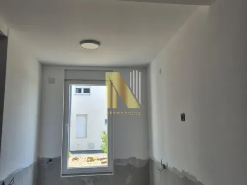 Prodaja, stan, 148m², Vidovdansko naselje, Novi Sad Sve Podlokacije - image 11