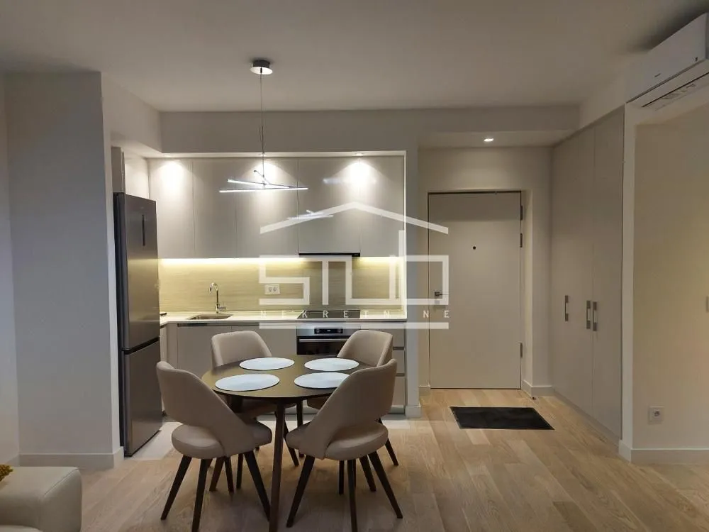 Rent, two bedroom apartment, 58m², Savski Venac, Beograd