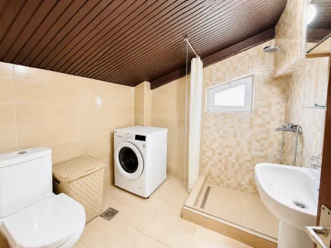 Prodaja, dvosoban stan, 68m², Makedonsko naselje, Bar - image 6