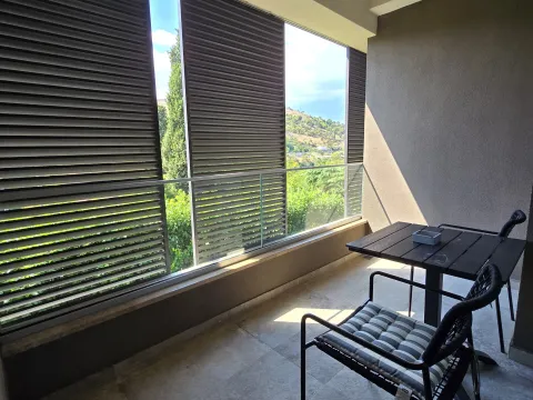 Izdavanje, trosoban stan, 85m², Vezirov Most, Podgorica - image 35