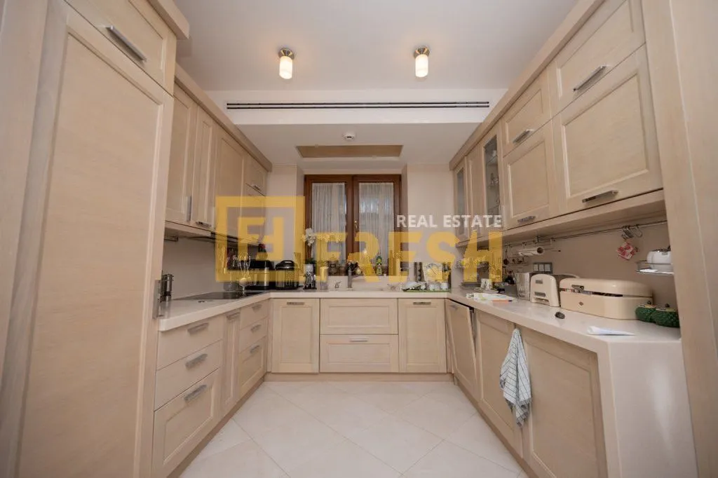 Prodaja, kuća, 300m², Tivat, Crna Gora
