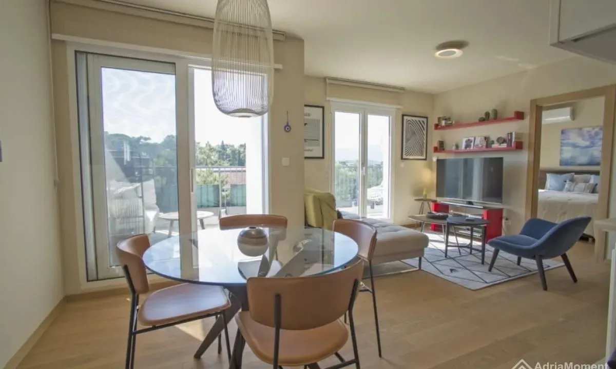 Sale, two bedroom apartment, 64m², Centar, Tivat