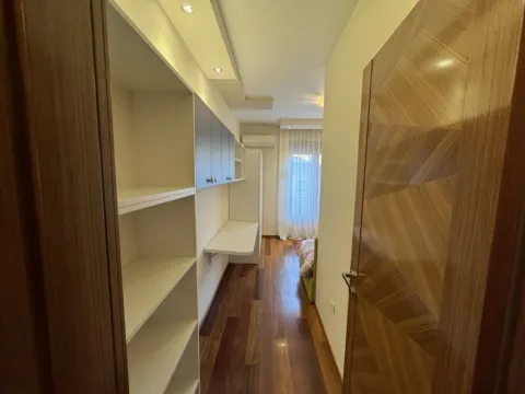 Prodaja, dvosoban stan, 74m², Centar, Podgorica - image 6