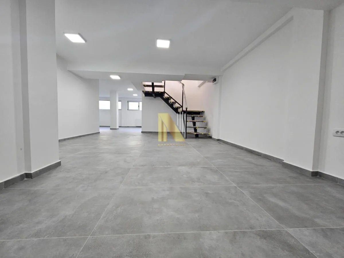 Rent, office space, 350m², Bulevar patrijarha Pavla, Novi Sad Sve Podlokacije