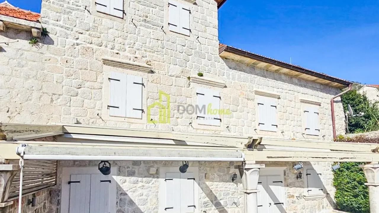 Prodaja, kuća, 206m², Perast, Kotor