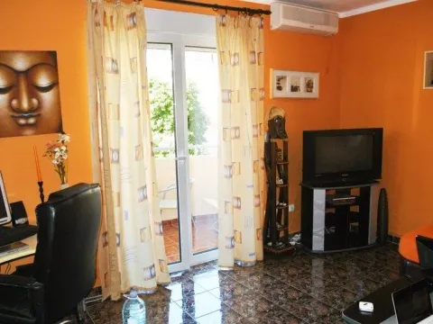 Prodaja, stan, 80m², Budva, Crna Gora - image 2