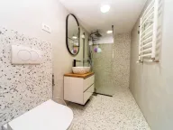 Izdavanje, kuća, 280m², Gorica C, Podgorica - image 22