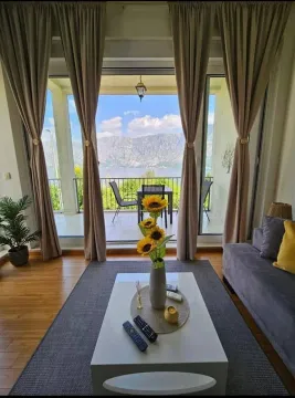 Prodaja, jednosoban stan, 41m², Prčanj, Kotor - image 5