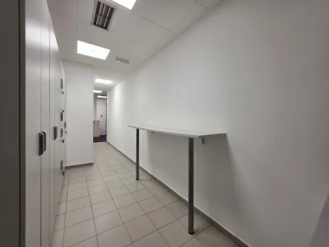 Rent, office space, 200m², Podgorica, Crna Gora - image 16