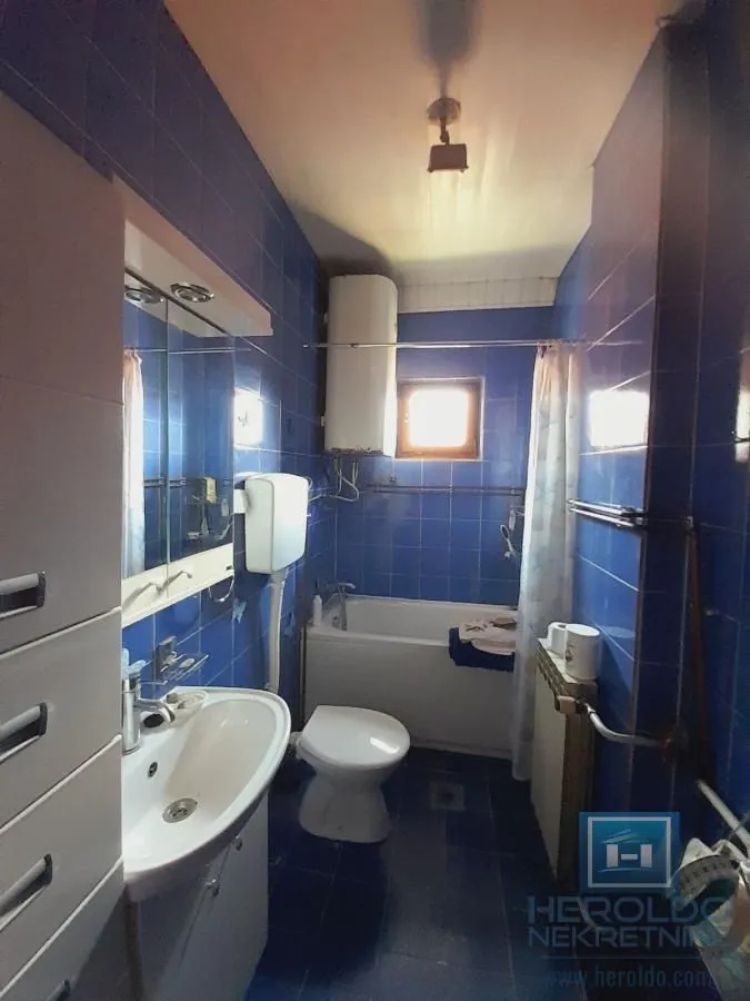 Prodaja, kuća, 250m², Centar, Ćuprija