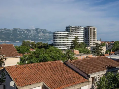 Izdavanje, jednosoban stan, 47m², Budva, Crna Gora - image 19