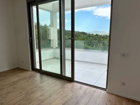 Sale, two bedroom apartment, 103m², Kavač, Kotor - image 9