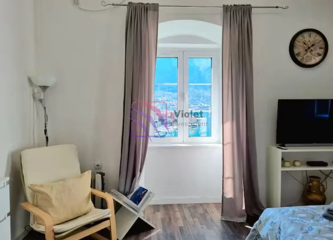 Prodaja, jednosoban stan, 42m², Stari Grad Kotor, Kotor