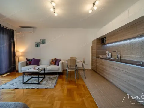 Sale, studio apartment, 45m², Bečići, Budva - image 9