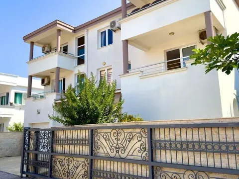 Prodaja, kuća, 702m², Centar, Ulcinj - image 16