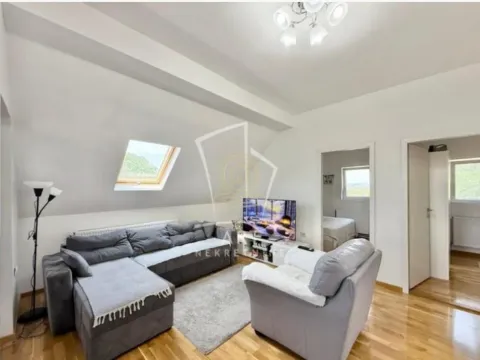 Sale, house, 280m², Arnajevo, Barajevo - image 1