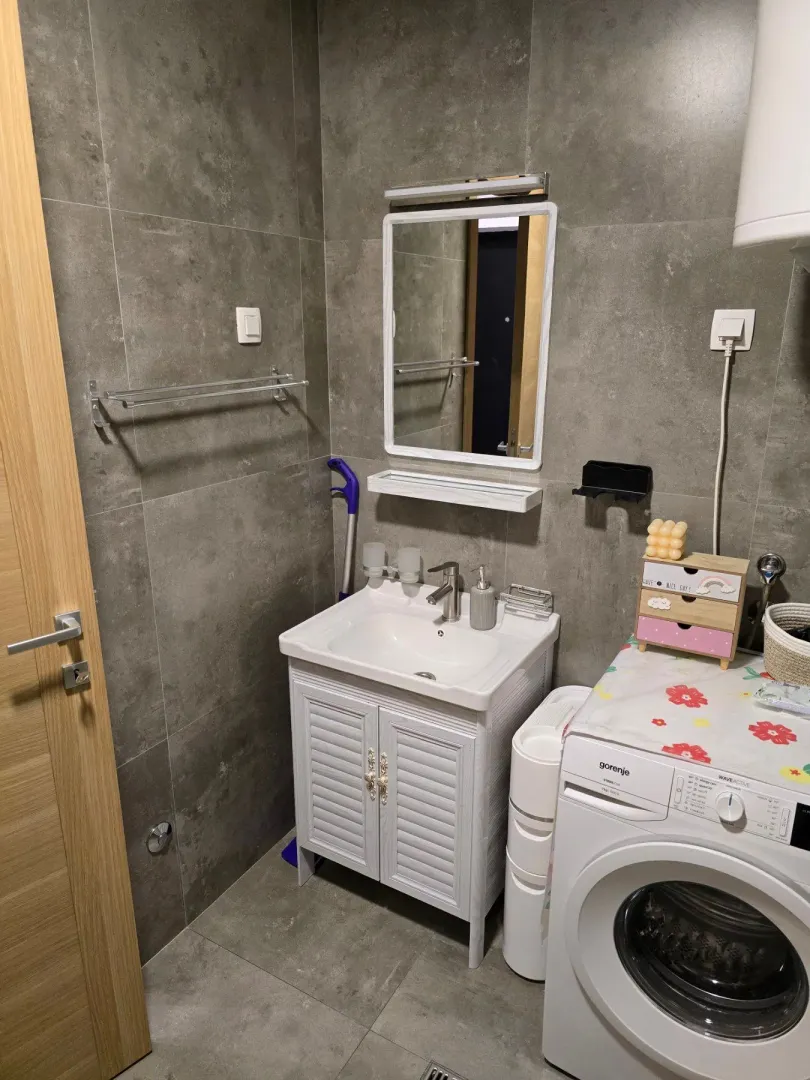 Rent, one bedroom apartment, 42m², Pobrežje, Podgorica