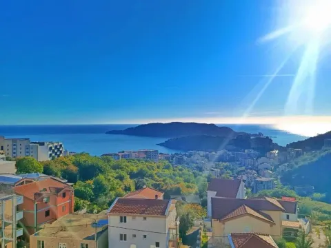 Sale, one bedroom apartment, 54m², Bečići, Budva - image 1