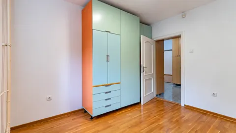 Izdavanje, trosoban stan, 77m², Šumice, Beograd - image 4