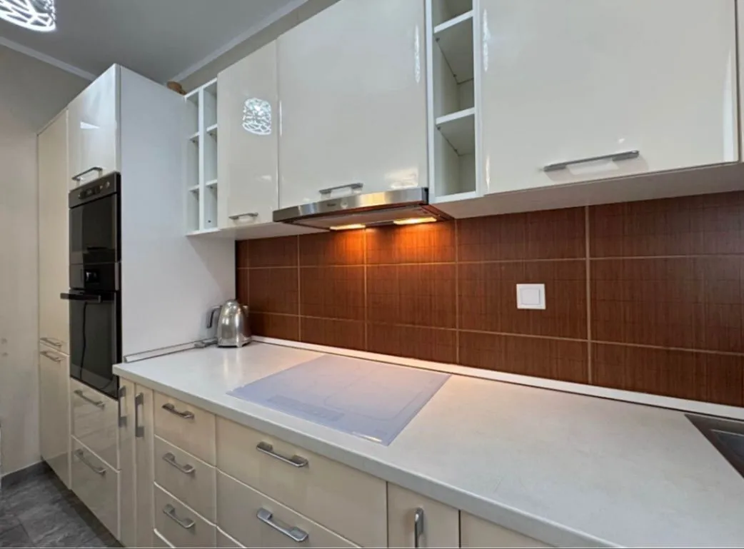 Rent, three bedroom apartment, 90m², Budva okolina, Budva