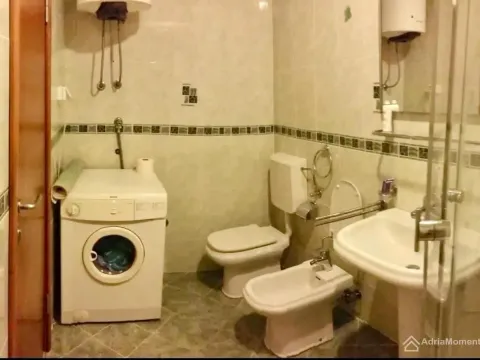Sale, one bedroom apartment, 54m², Petrovac, Budva - image 11