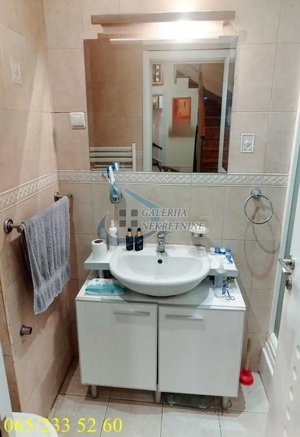 Sale, four bedroom apartment, 142m², Savski Venac, Beograd