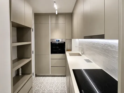 Prodaja, dvosoban stan, 70m², Centar, Tivat - image 4