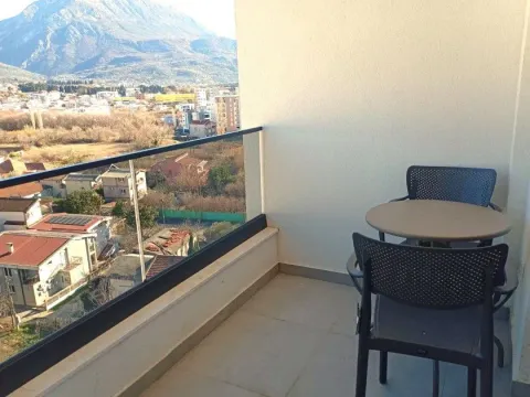 Izdavanje, jednosoban stan, 47m², Centar, Bar - image 7