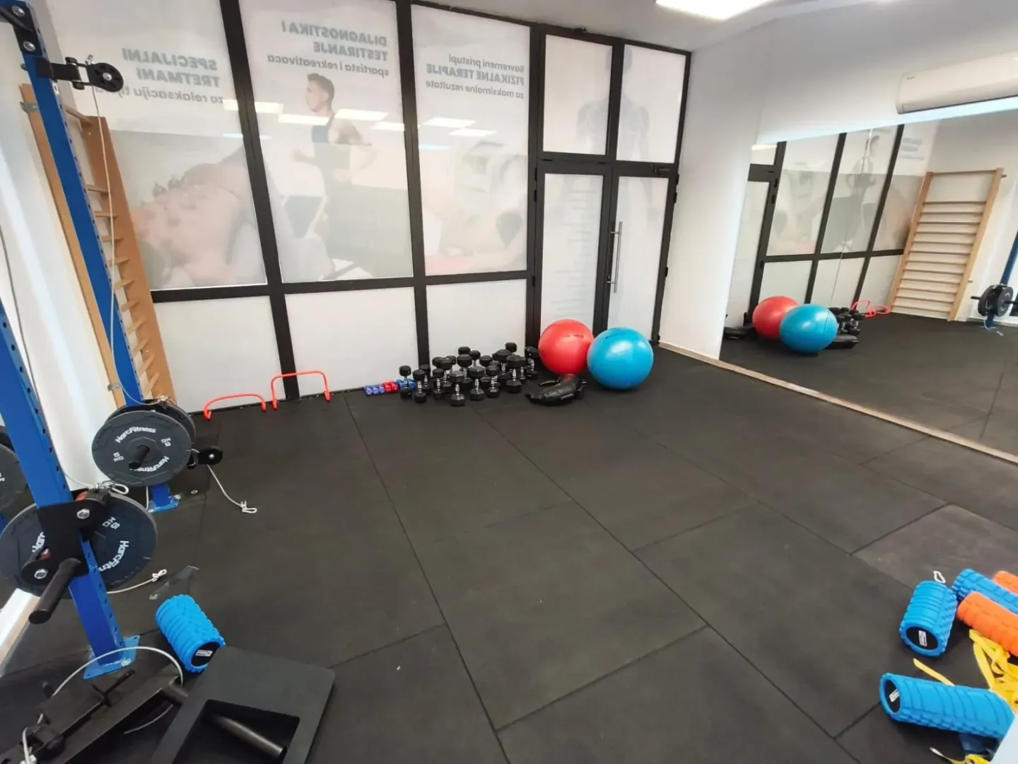 Rent, office space, 294m², Blok 5, Podgorica