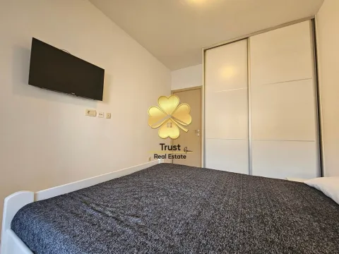 Izdavanje, jednosoban stan, 50m², City Kvart, Podgorica - image 12