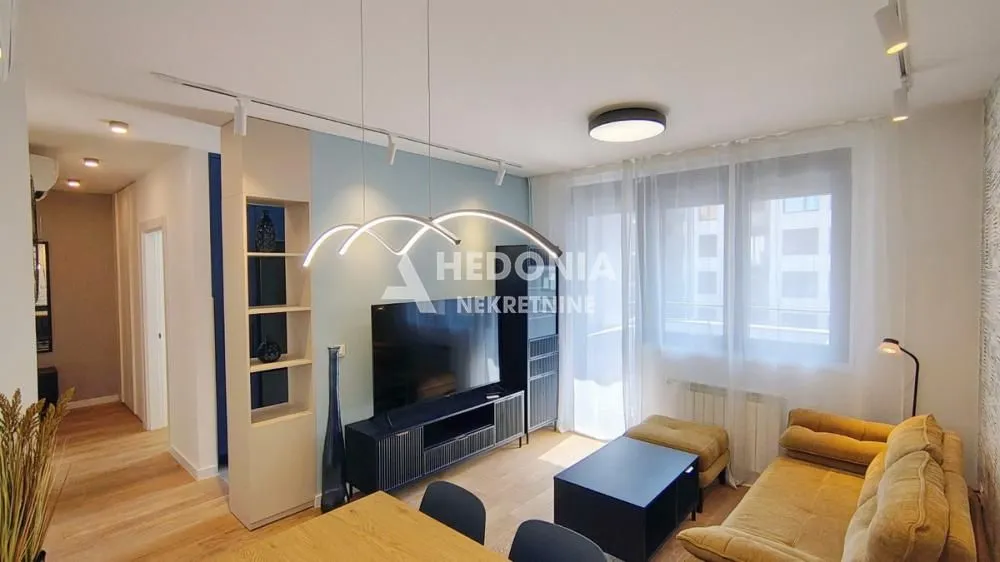 Izdavanje, trosoban stan, 60m², Lion, Zvezdara Sve Podlokacije