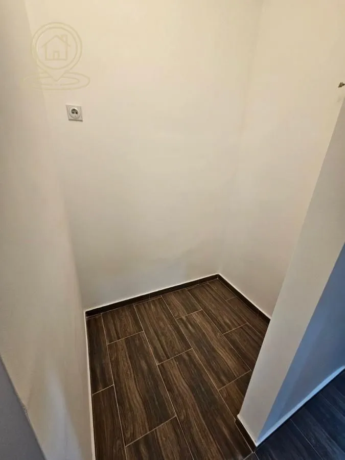 Prodaja, dvosoban stan, 52m², Grbavica, Novi Sad Sve Podlokacije