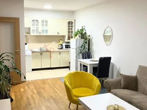 Izdavanje, stan, 50m², Tuški Put, Podgorica - image 7