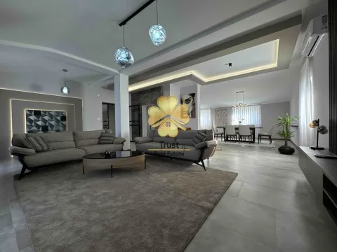 Izdavanje, kuća, 180m², Vranići, Podgorica - image 3