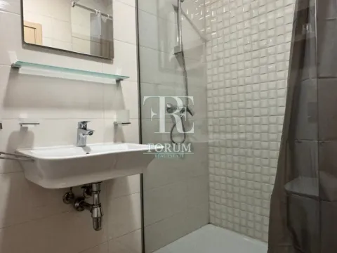 Izdavanje, jednosoban stan, 53m², City Kvart, Podgorica - image 10