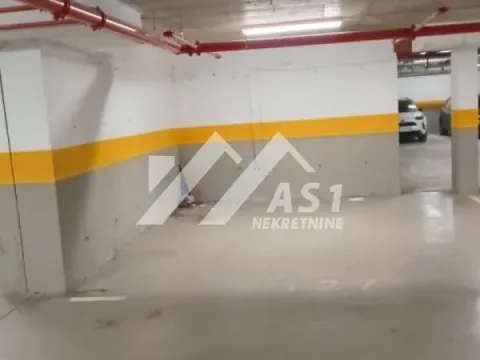 Parking garaža in Avijatičarsko naselje