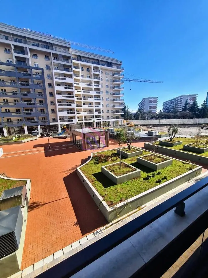 Izdavanje, jednosoban stan, 50m², Master Kvart, Podgorica