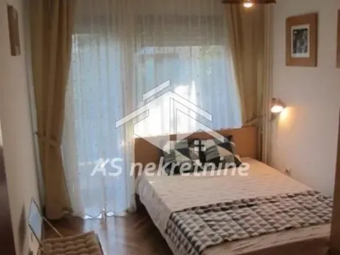 Izdavanje, trosoban stan, 90m², Savski Venac, Beograd - image 7