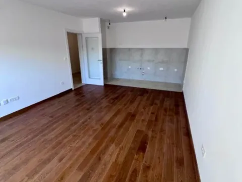 Sale, three bedroom apartment, 100m², Tološka šuma, Podgorica - image 12