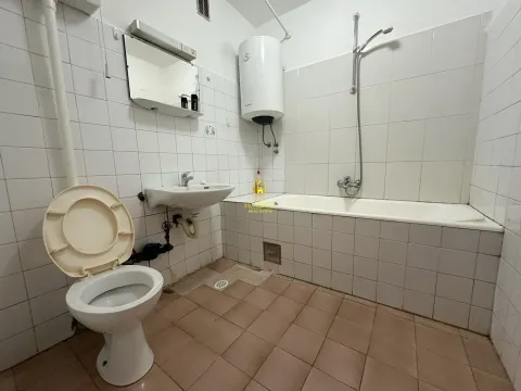 Prodaja, dvosoban stan, 73m², Zabjelo, Podgorica - image 9