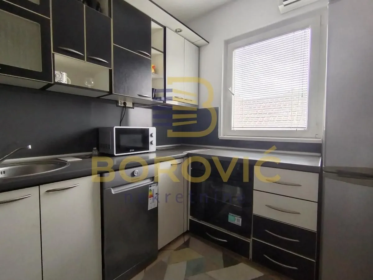 Izdavanje, dvosoban stan, 70m², Mirijevo Sve Podlokacije, Beograd