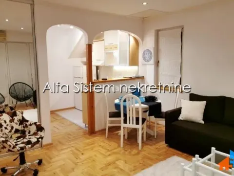 Rent, two bedroom apartment, 54m², Kalenić Pijaca, Vračar Sve Podlokacije - image 3