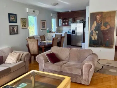 Izdavanje, trosoban stan, 115m², Gorica C, Podgorica - image 3