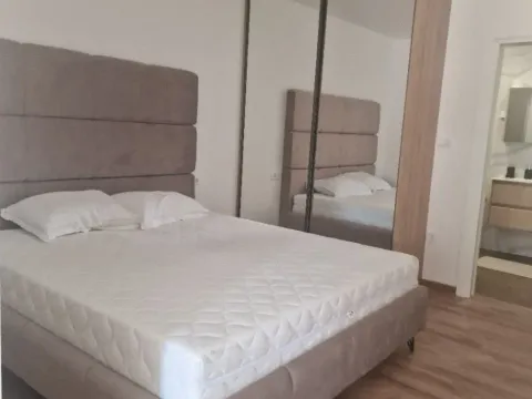 Rent, studio apartment, 46m², Gradiošnica, Tivat - image 5