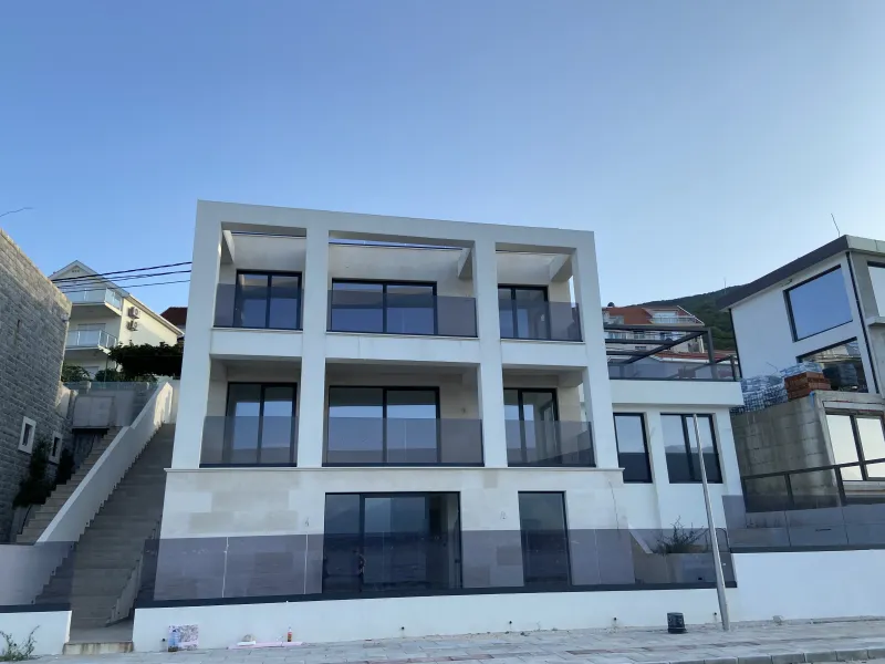 Prodaja, kuća, 225m², Krašići, Tivat